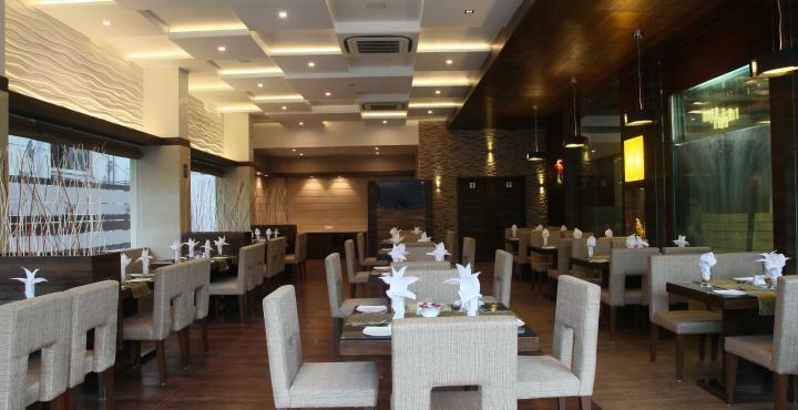 Hotel Le Grande Residency -unmarried Couples Are Not Allowed