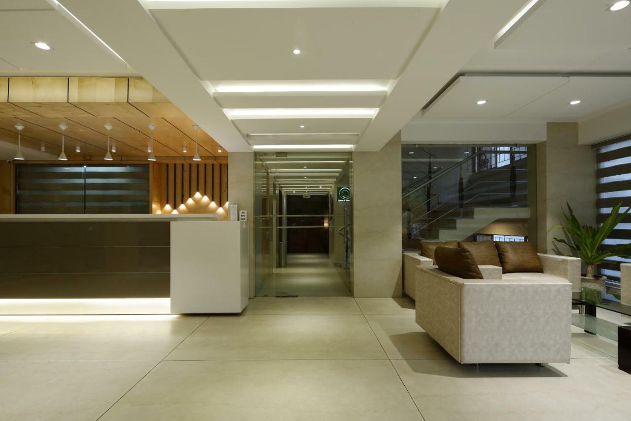 Accolade Hotel Ahmedabad