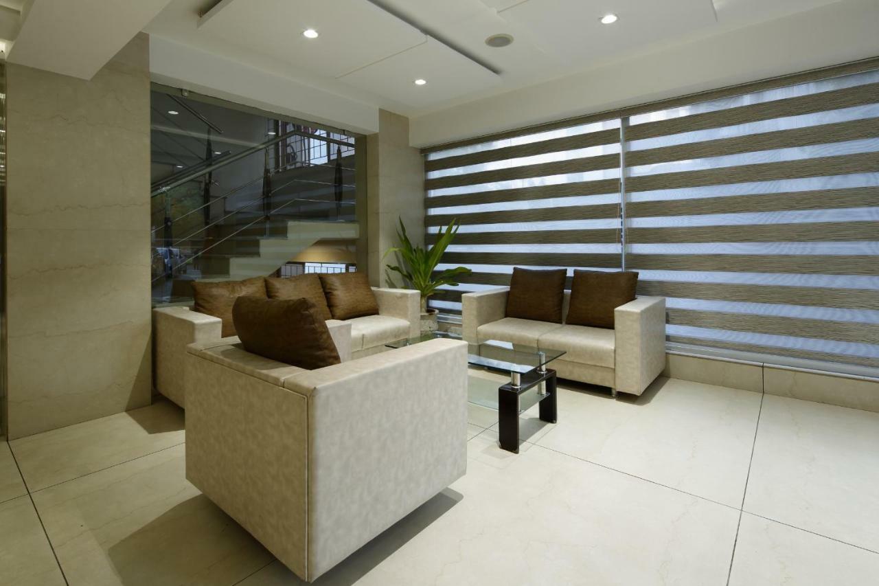 Accolade Hotel