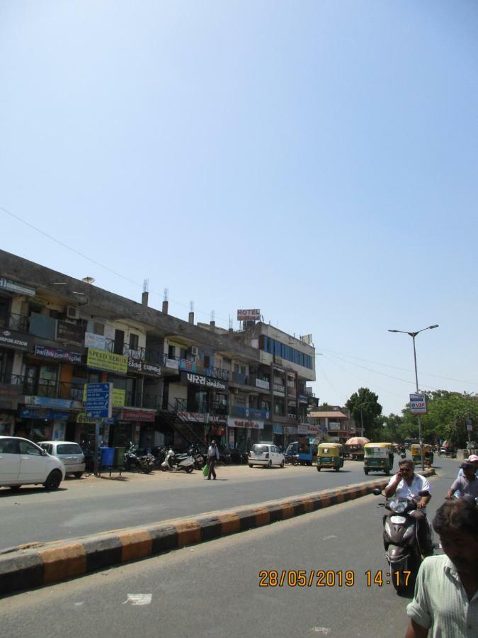 Om Balaji Hotel Ahmedabad