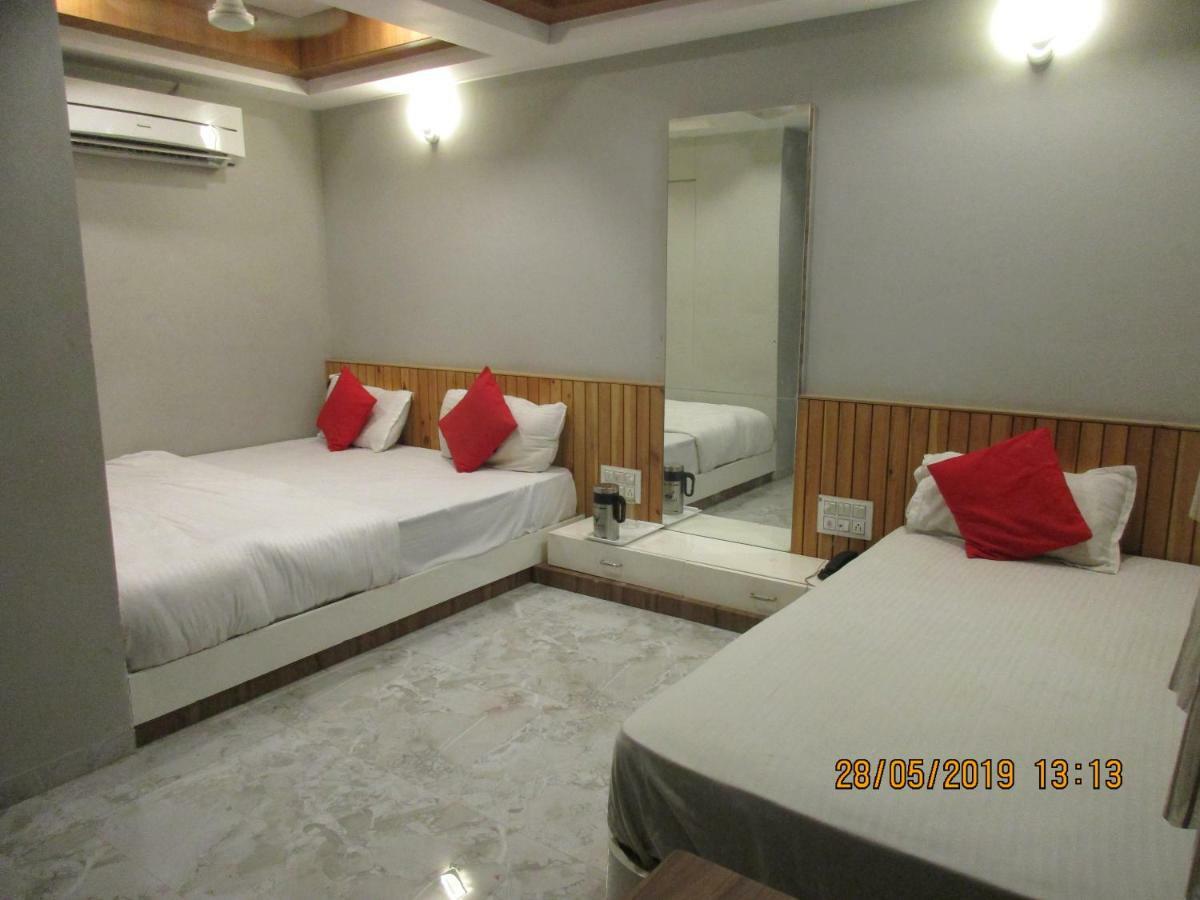 Om Balaji Hotel
