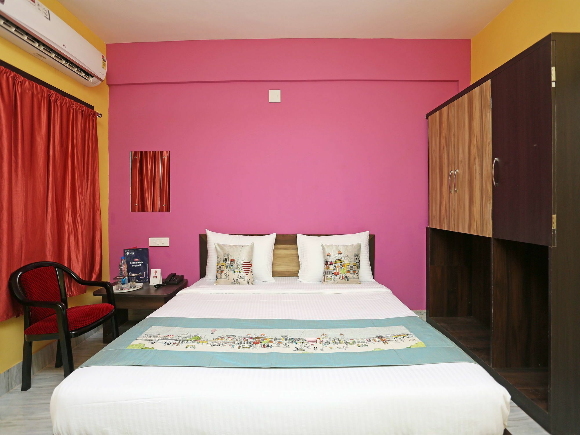 Oyo 10129 Hotel Ahmedabad