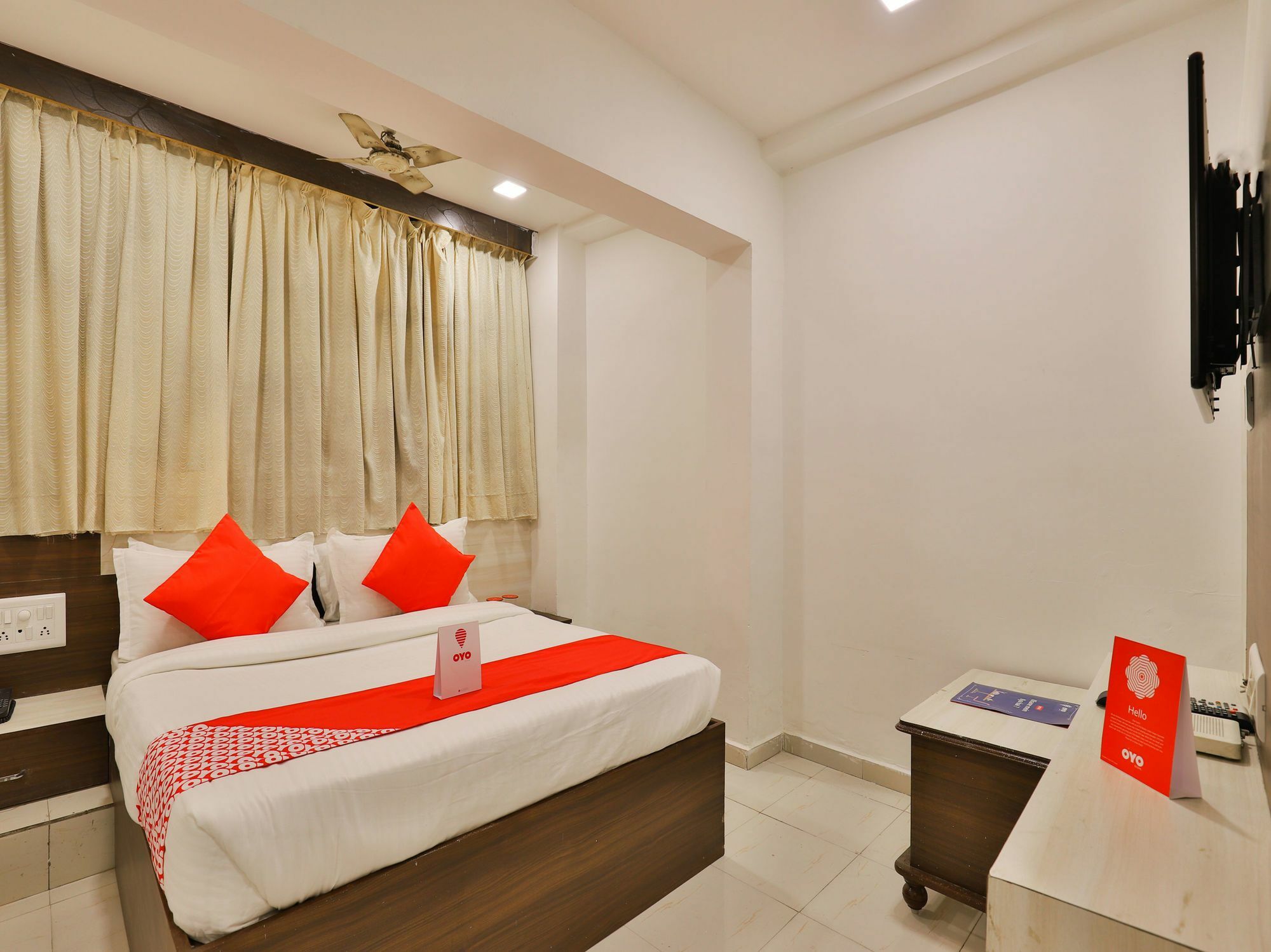 Oyo 13141 Aniket Ahmedabad