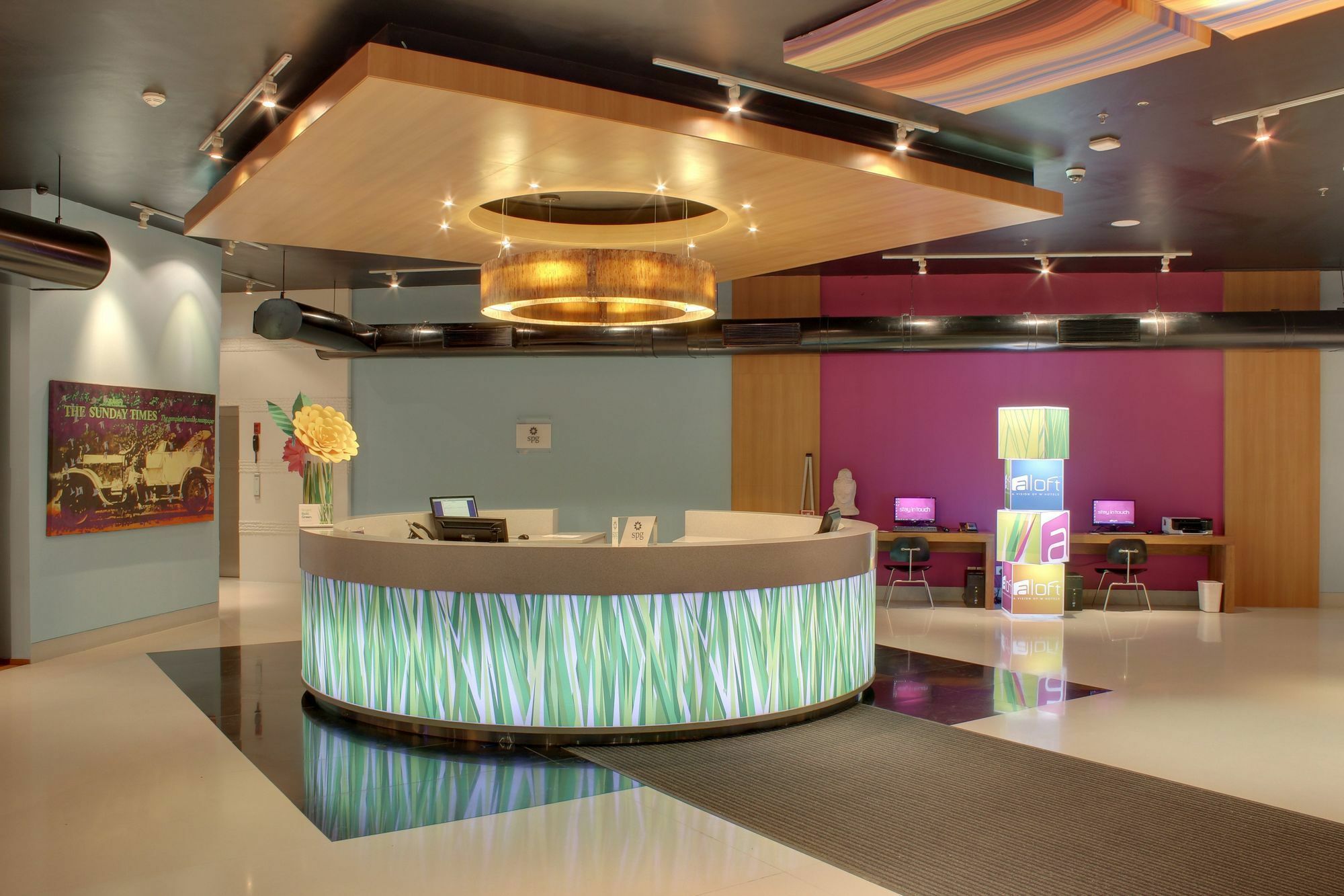 Vivanta Sg Highway 5* Ahmedabad