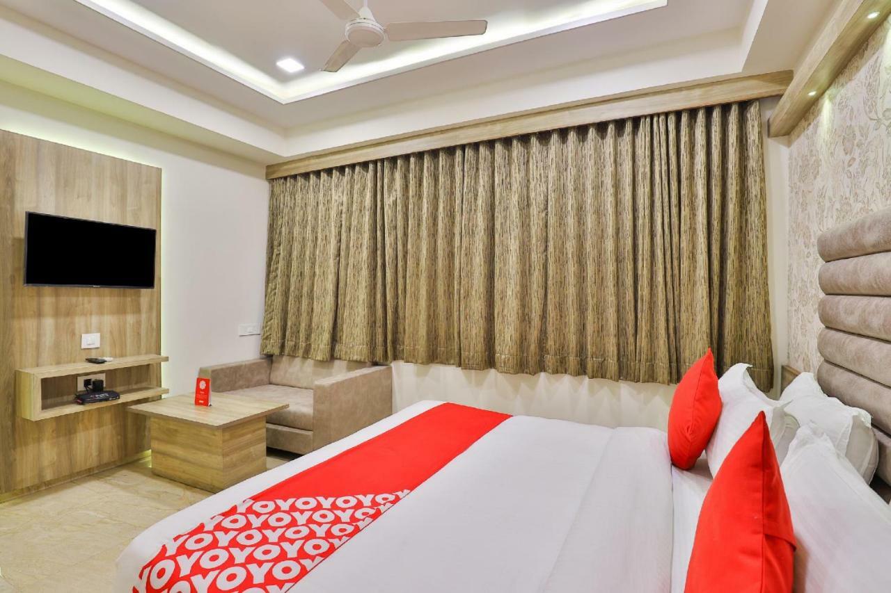 Hotel Hill Park By Sky 3*