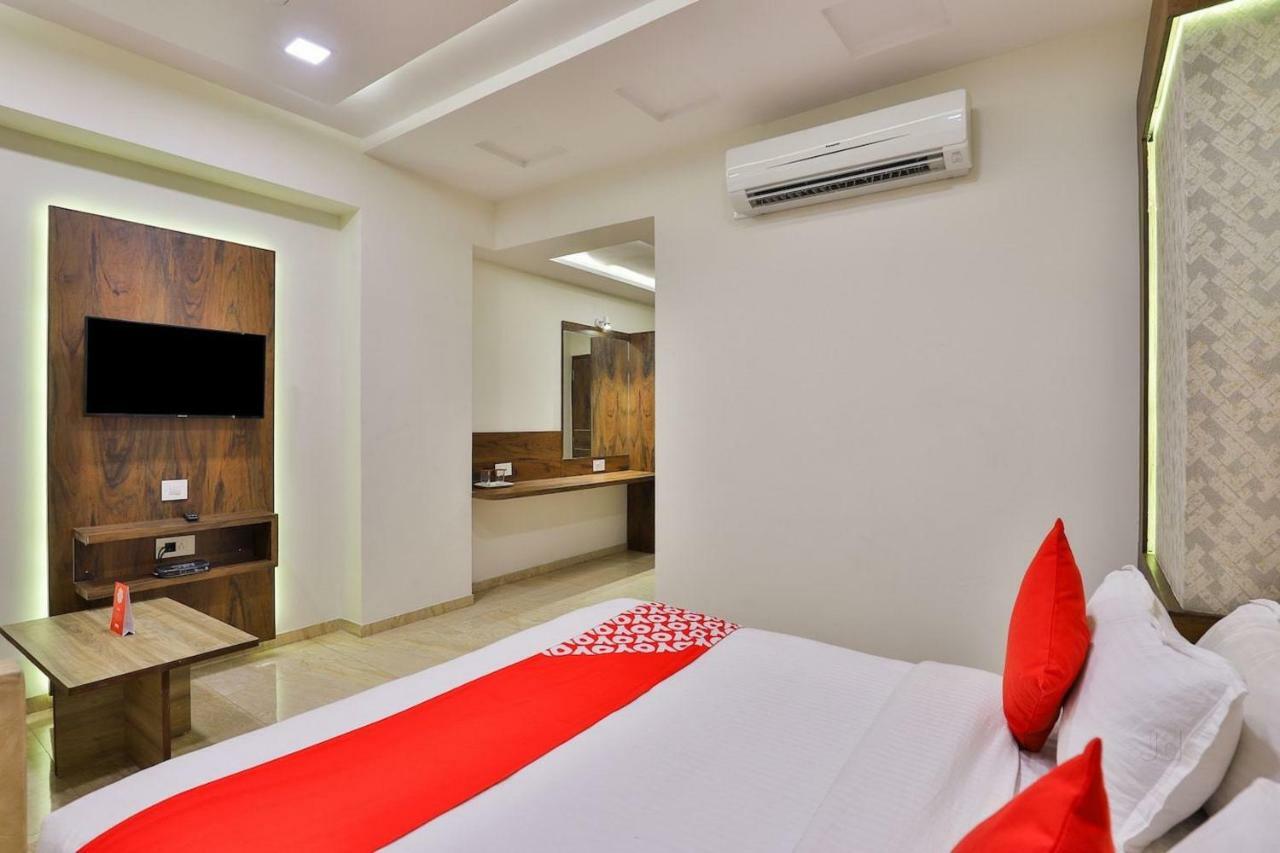 Hotel Hill Park By Sky 3*