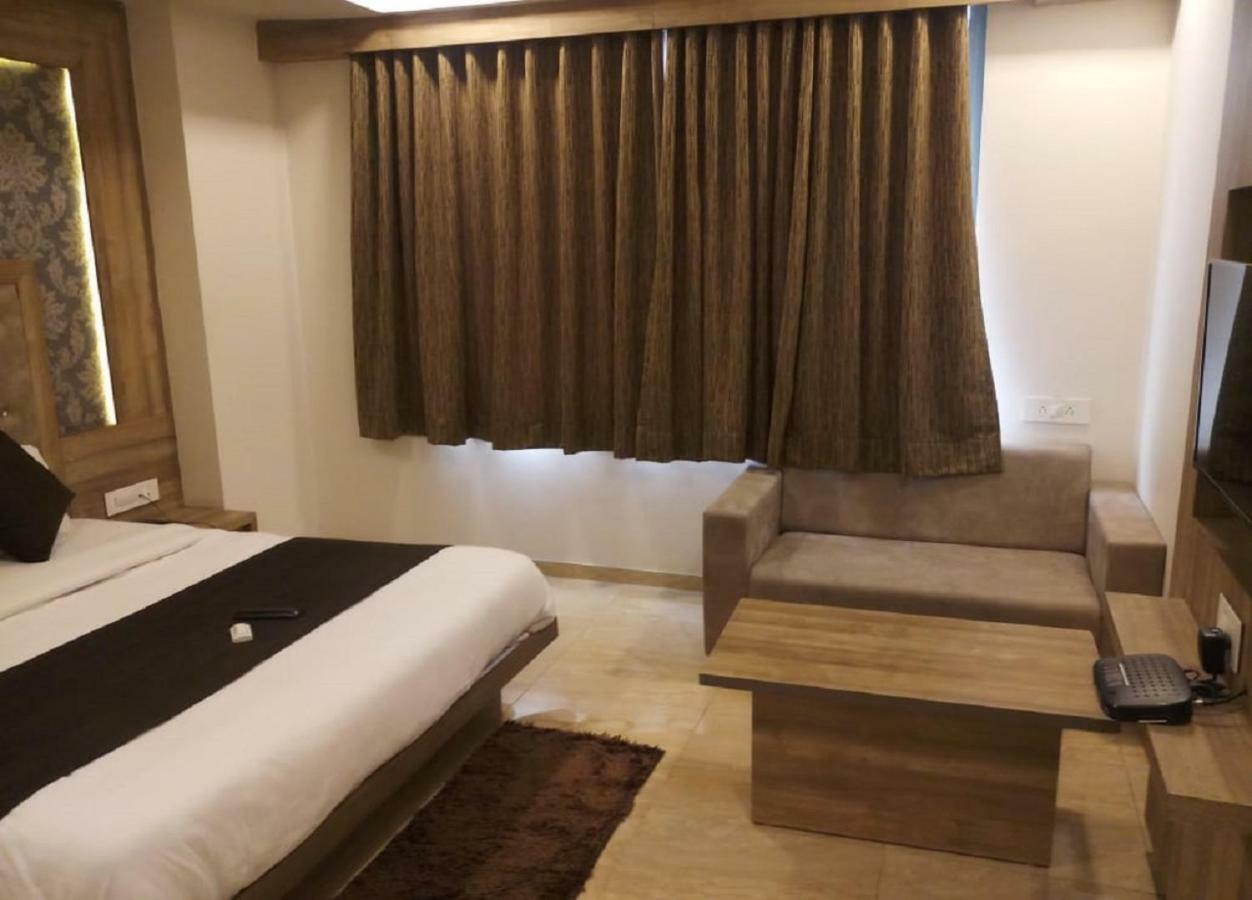 Hotel Hill Park By Sky Ahmedabad
