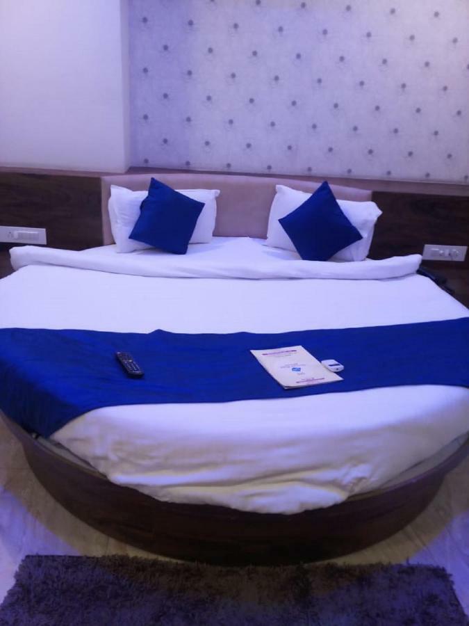 Hill Park By Sky Hotel Ahmedabad