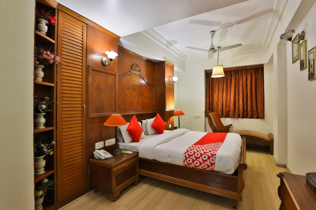 Pinnacle Hotel 3*