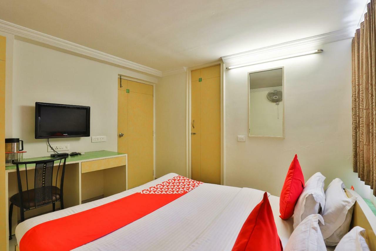 Hotel Oyo 10044 Dudawat 3*
