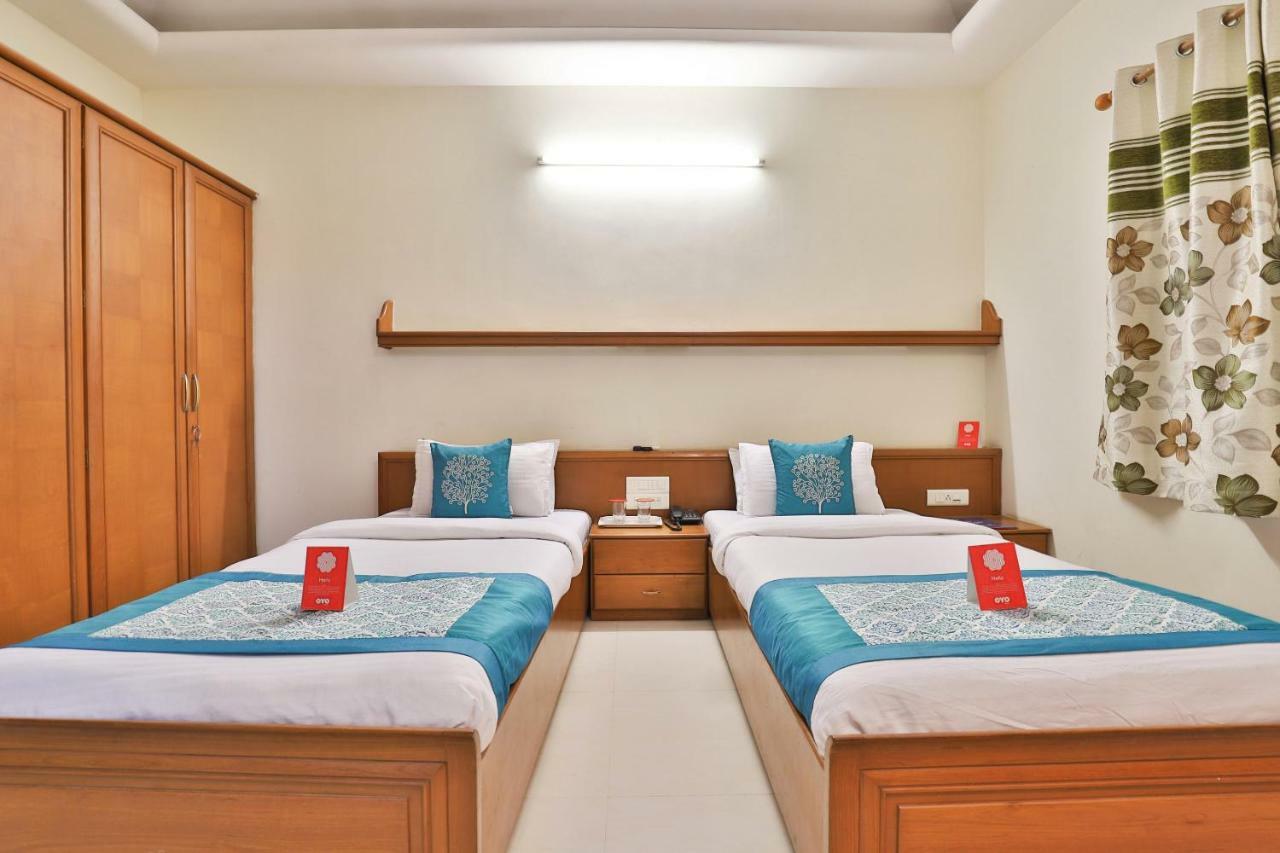 Oyo 8949 Atman Ahmedabad
