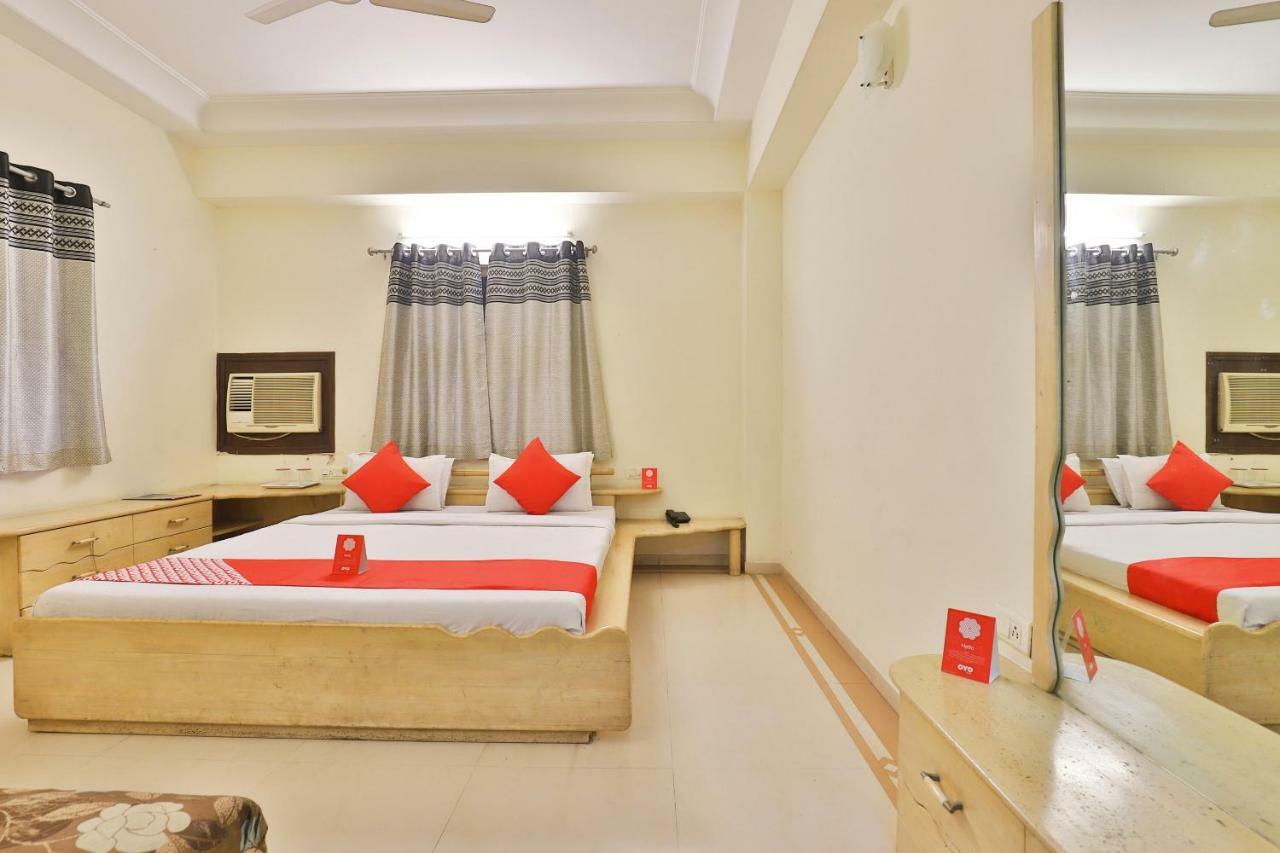 Oyo 8949 Atman Hotel Ahmedabad
