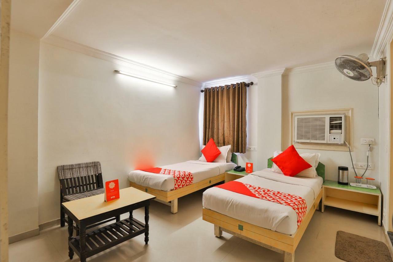 Hotel Oyo 10044 Dudawat 3*
