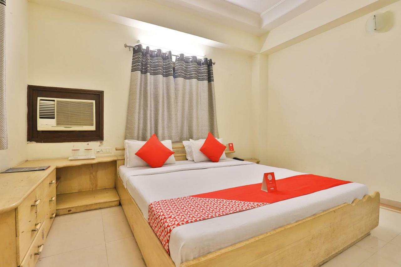 Oyo 8949 Atman Ahmedabad