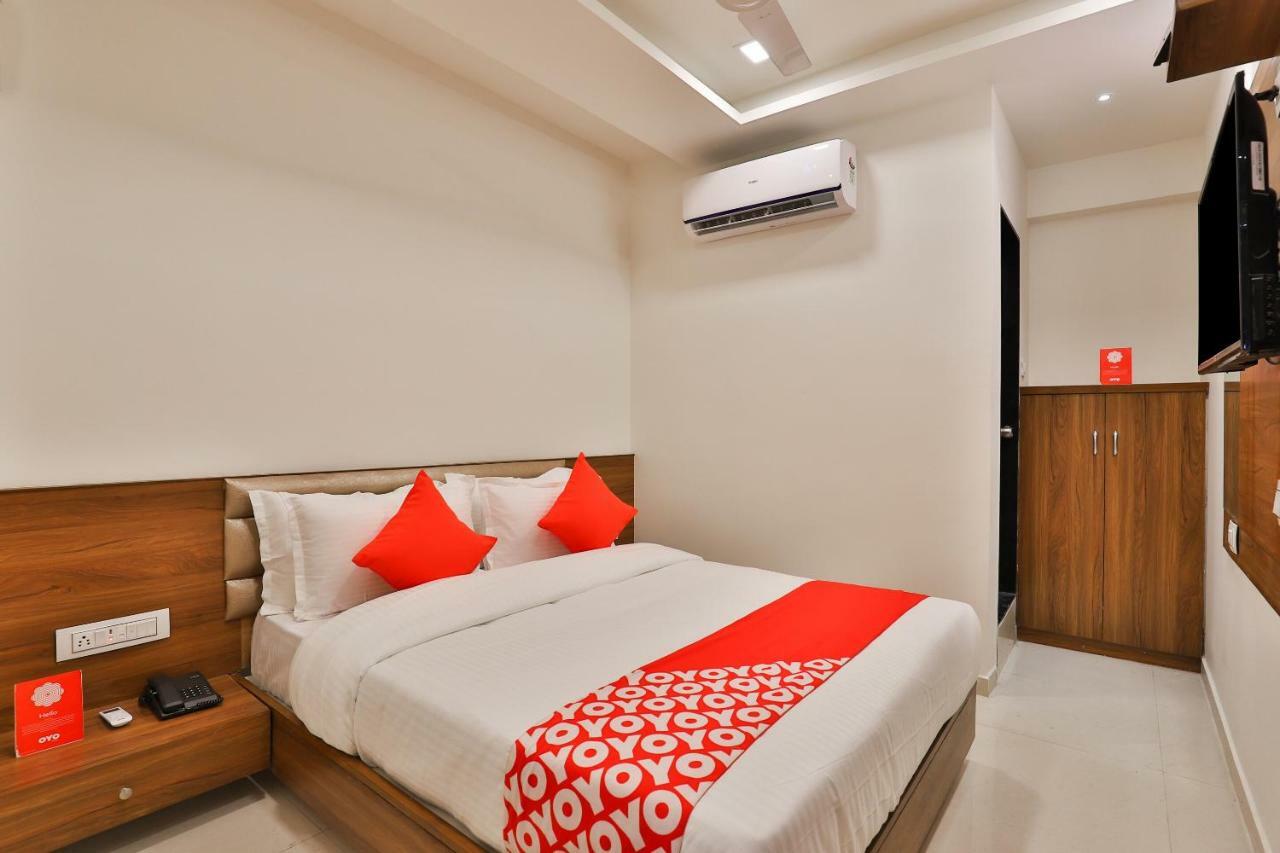 Oyo 19303 Sungold 3* Ahmedabad