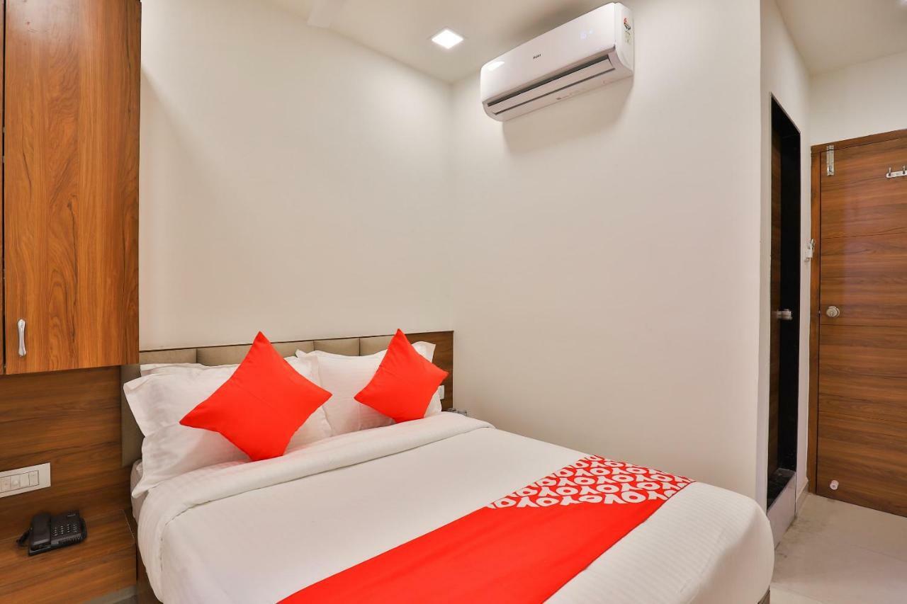 Oyo 19303 Sungold Hotel 3*