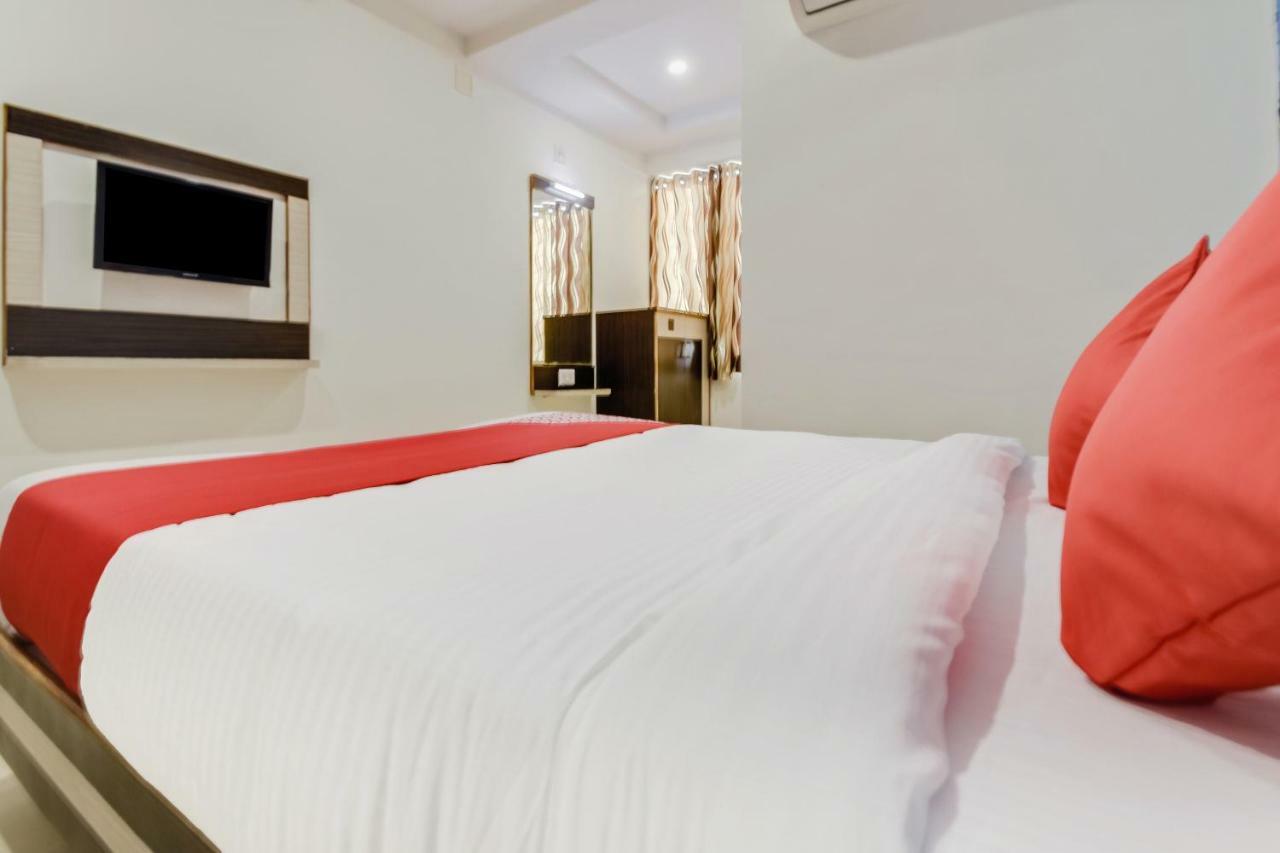 Oyo 26636 Anjali Palace Hotel 3*