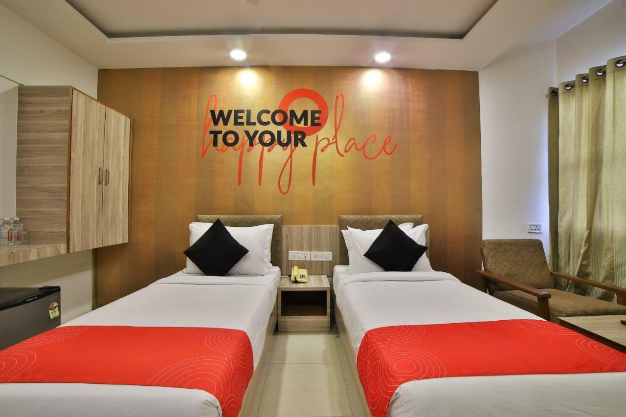 Hotel Collection O 17189 Kanak Ashram Road Ahmedabad