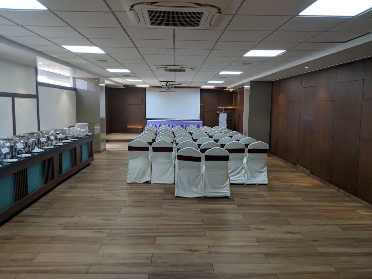 Avaante Formerly Known As The Orchid 3* Ahmedabad
