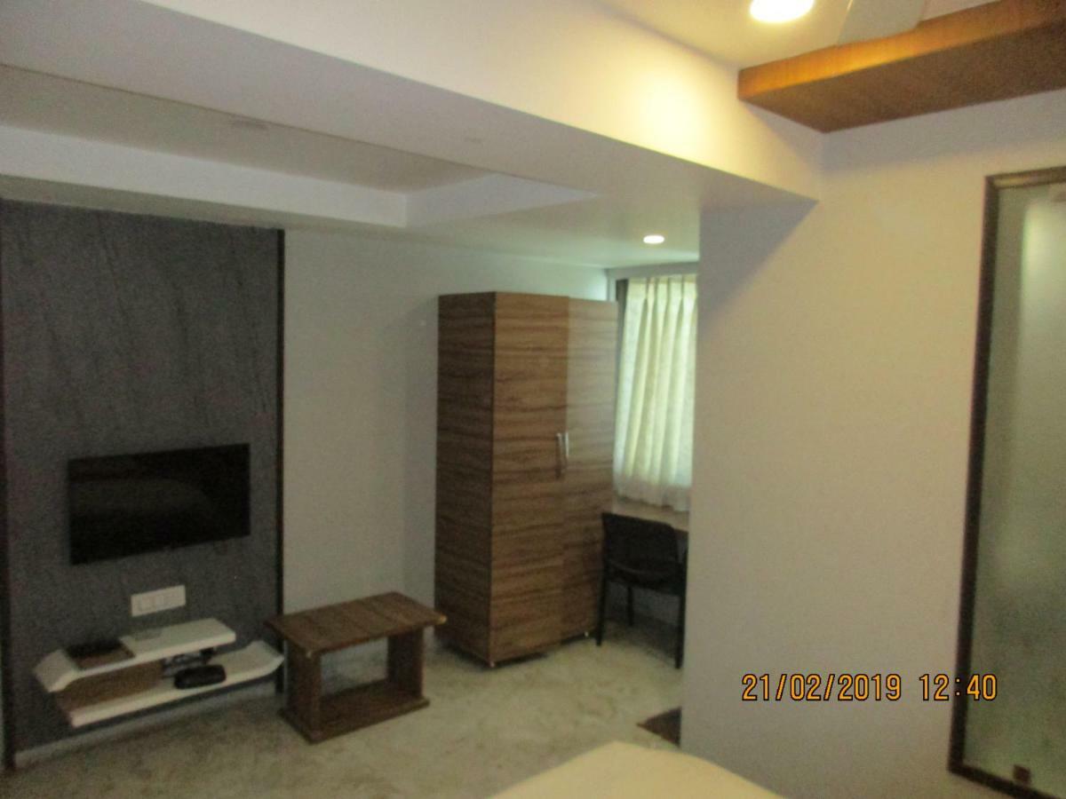 Om Balaji Hotel Ahmedabad