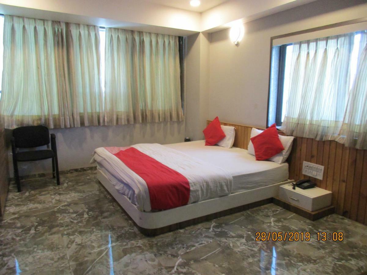 Hotel Om Balaji Ahmedabad