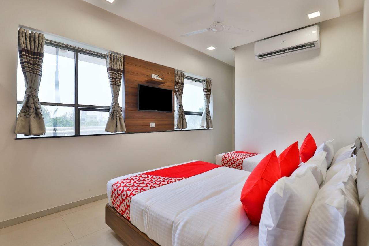 Hotel Oyo 19303 Sungold