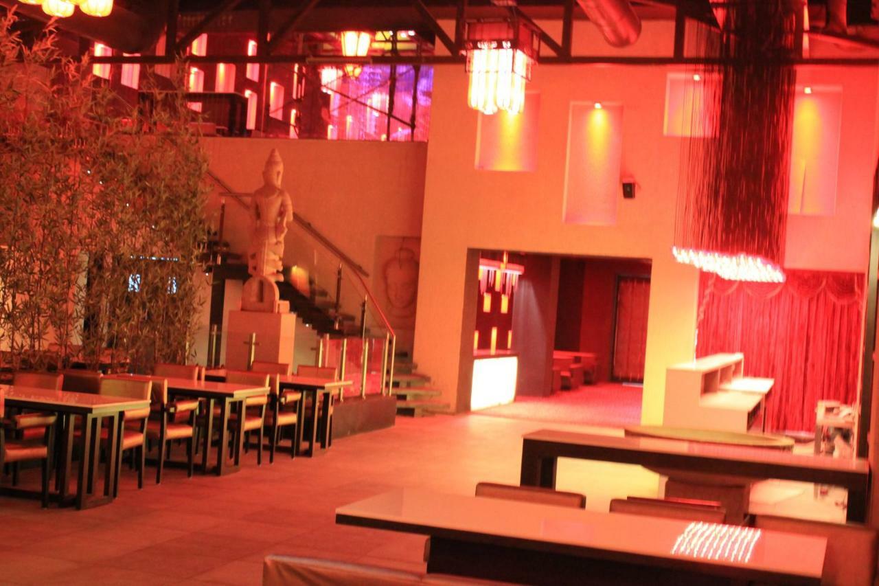 Tribecca Select Hotel Ahmedabad