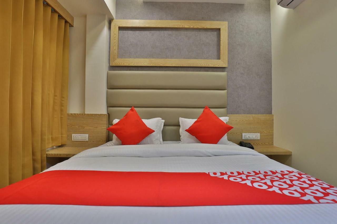 Hotel Acme By Sky Stays