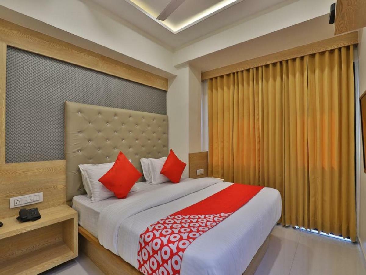 Acme By Sky Stays Hotel