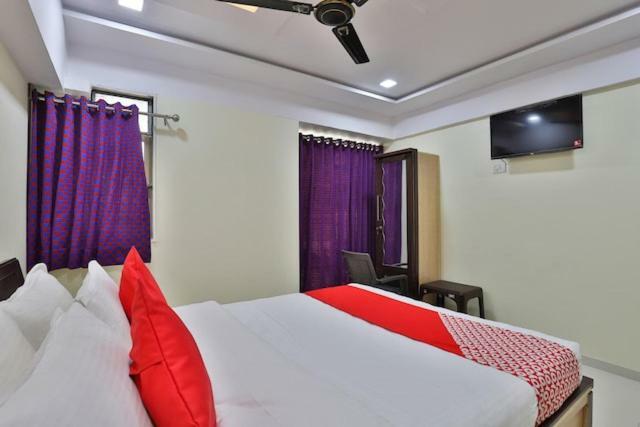 Hotel Vishwa Ahmedabad