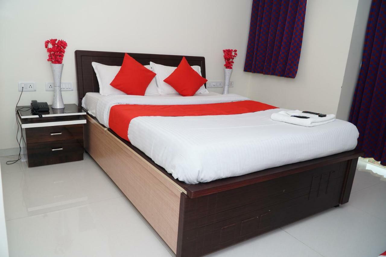 Vishwa Hotel 2*