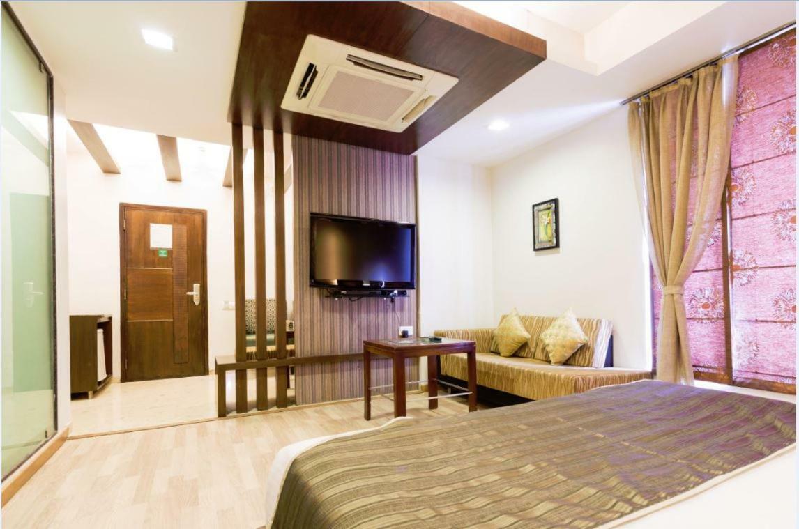 Treatotel Hotel 3*