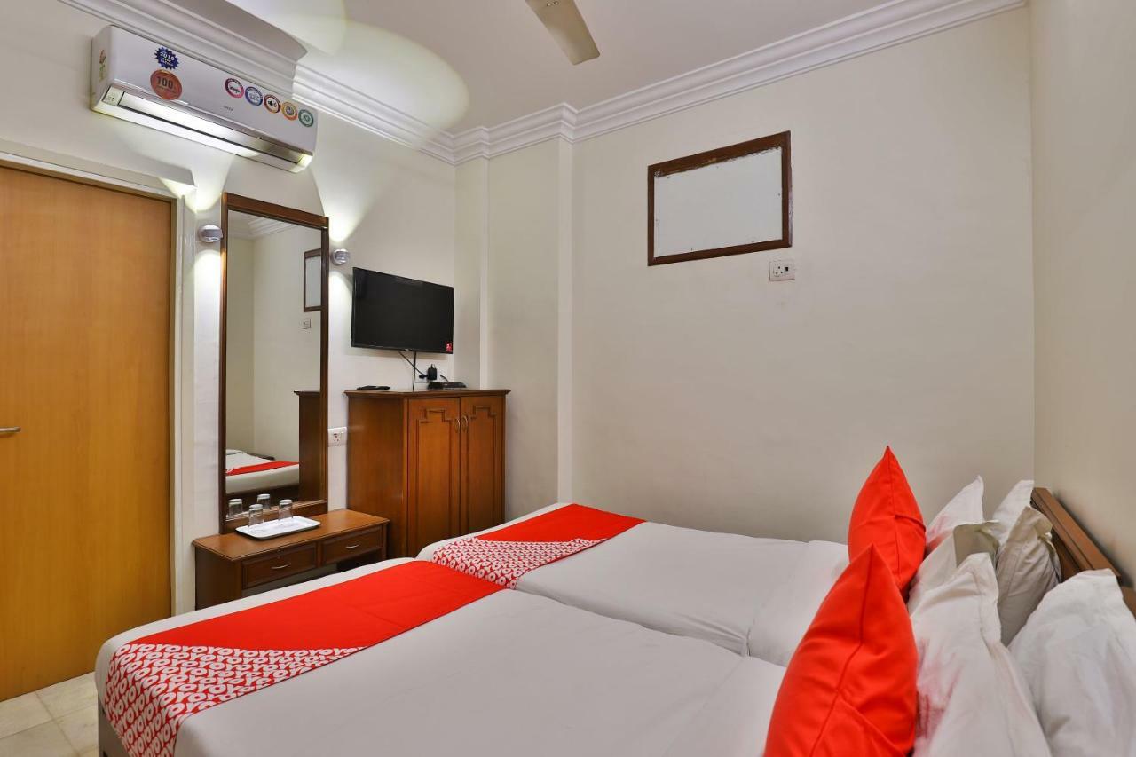 Hotel Oyo 28667 Moti Mahal Ahmedabad