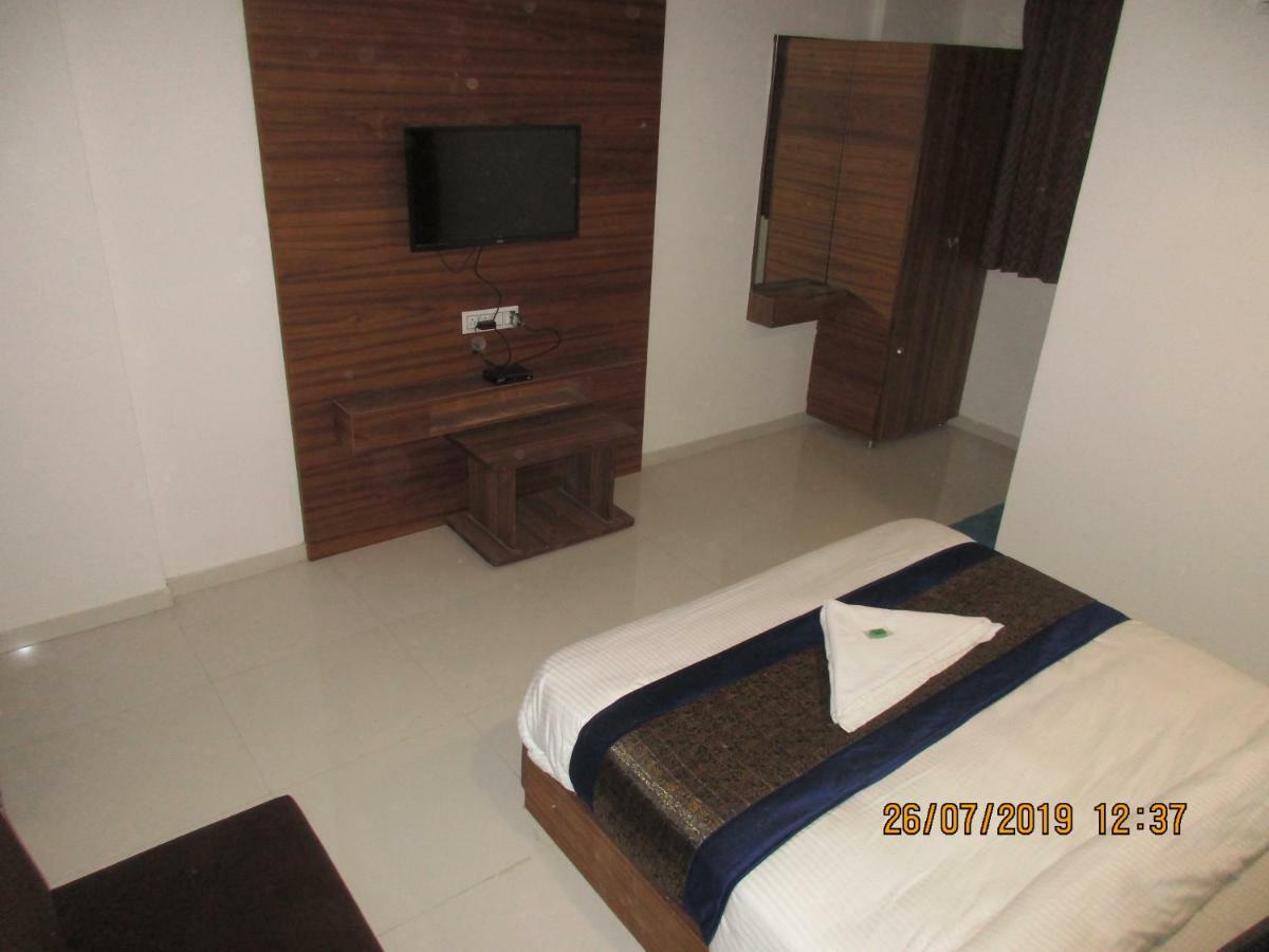 Hotel Maan Palace Ahmedabad