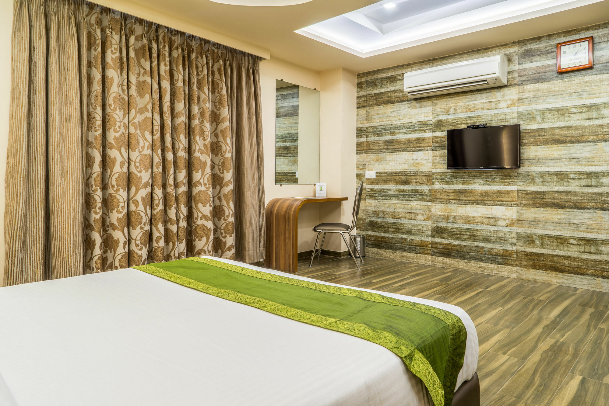 Hotel Treebo Unity Ahmedabad