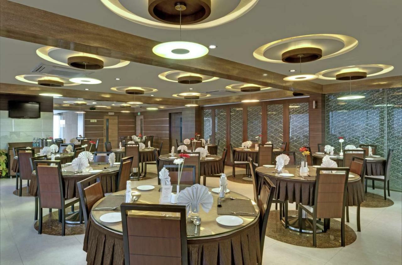 Pearl & Banquets 3* Ahmedabad
