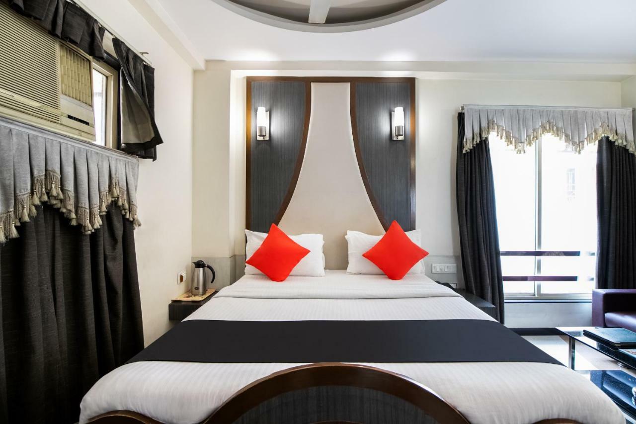 Hotel Capital O 978 Marshall The