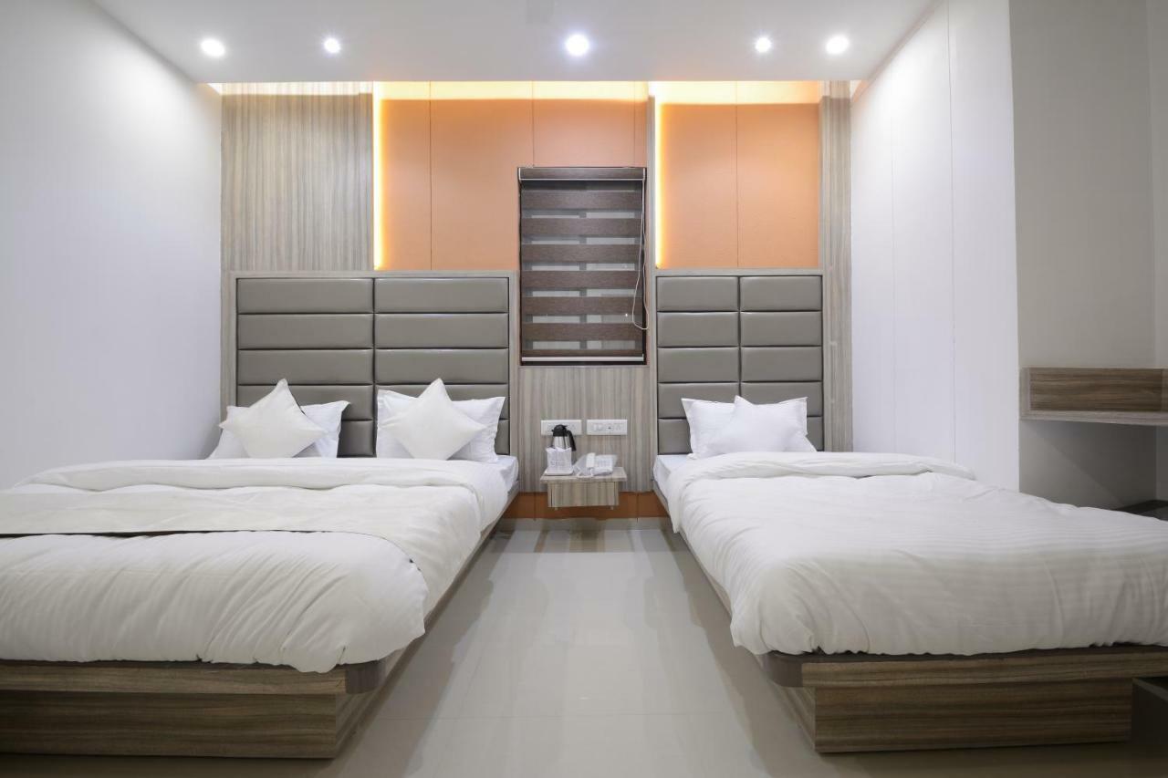 One Up Hotel 3*