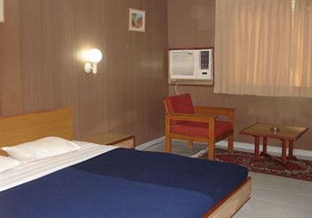 Greenwoods & Hotel