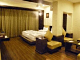 Hotel Fabhotel Royal Landmark *