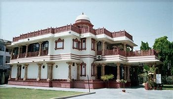 Siddhartha Palace 3*