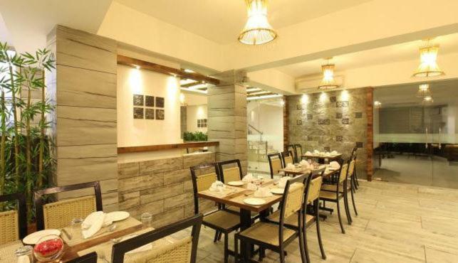 Accolade Hotel 3*