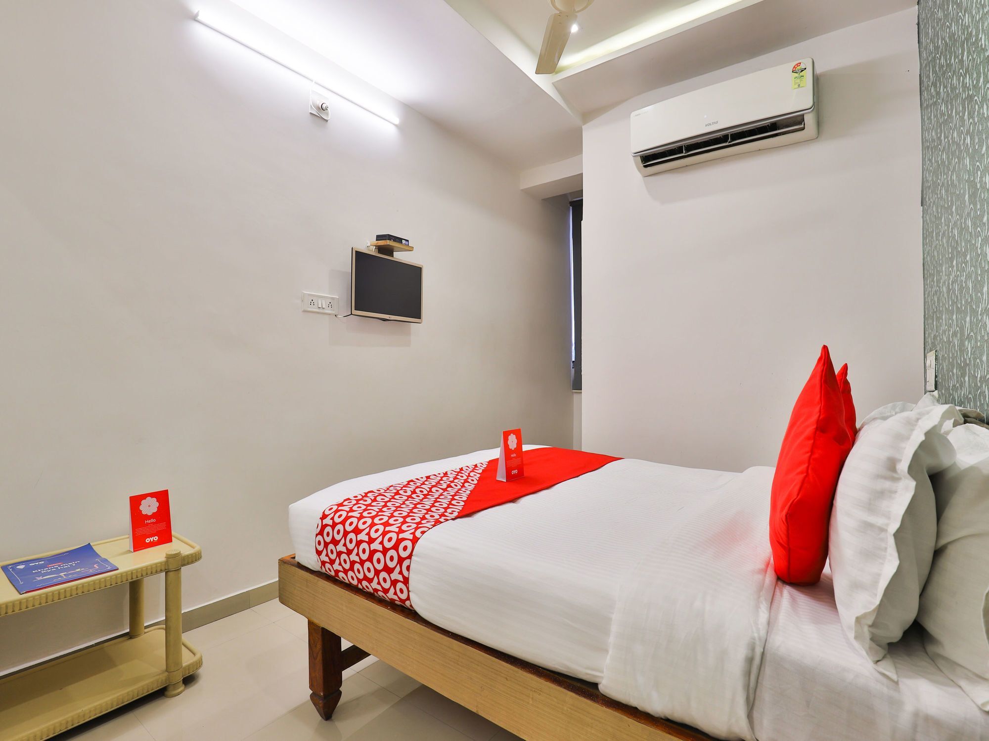 Oyo 15509 Shreenath Hotel 2*