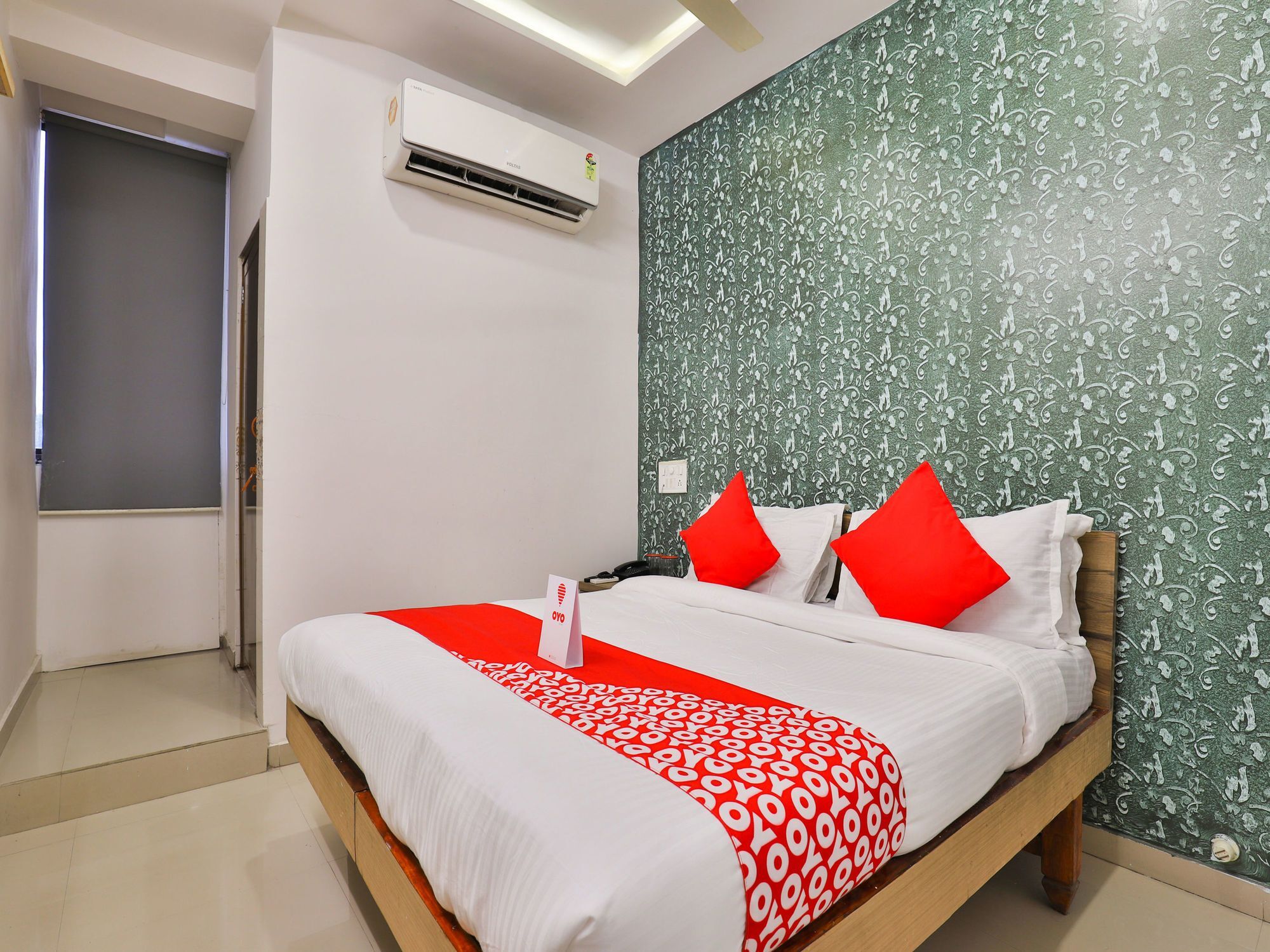 Oyo 15509 Shreenath 2* Ahmedabad