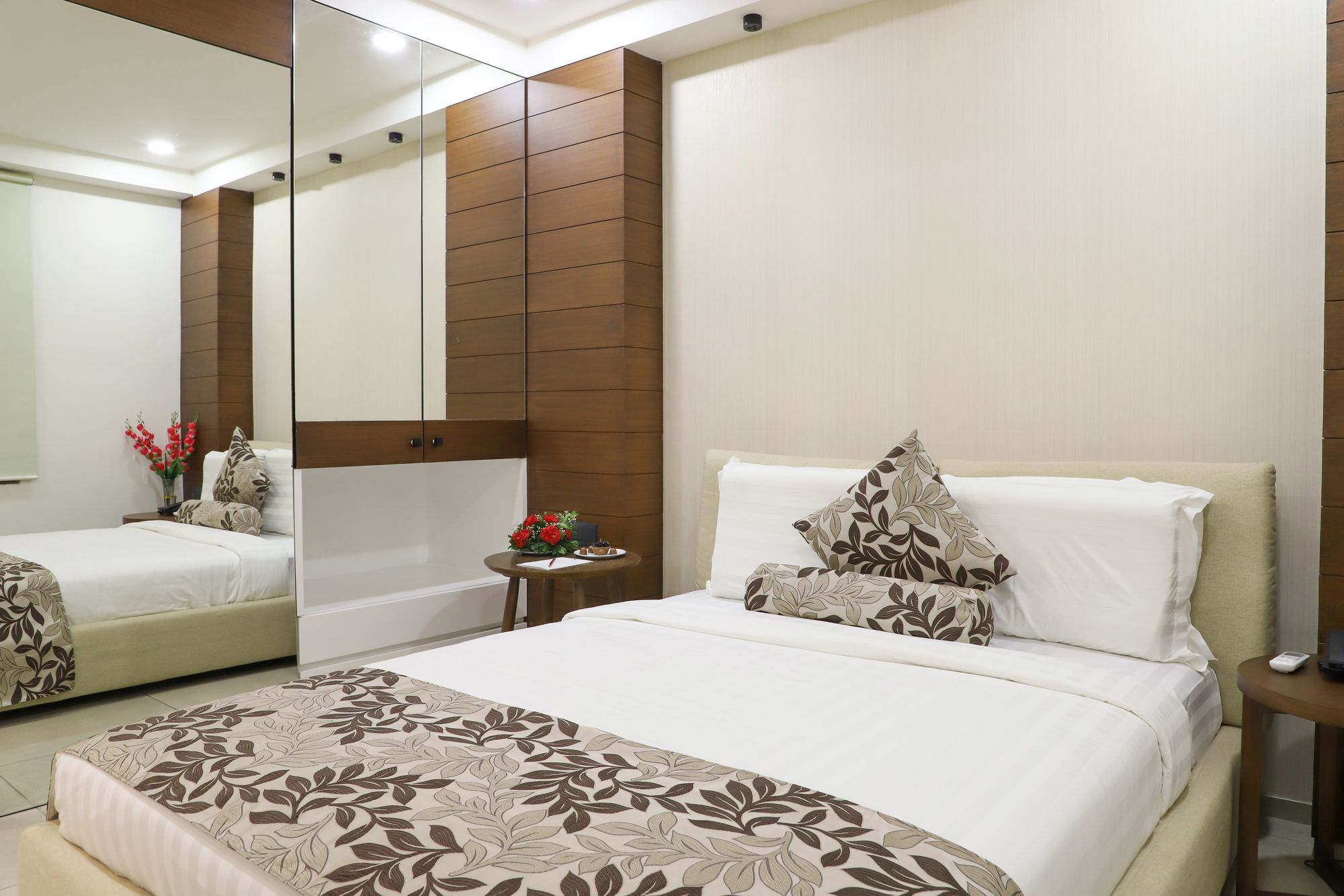 Hotel Tribecca Residency