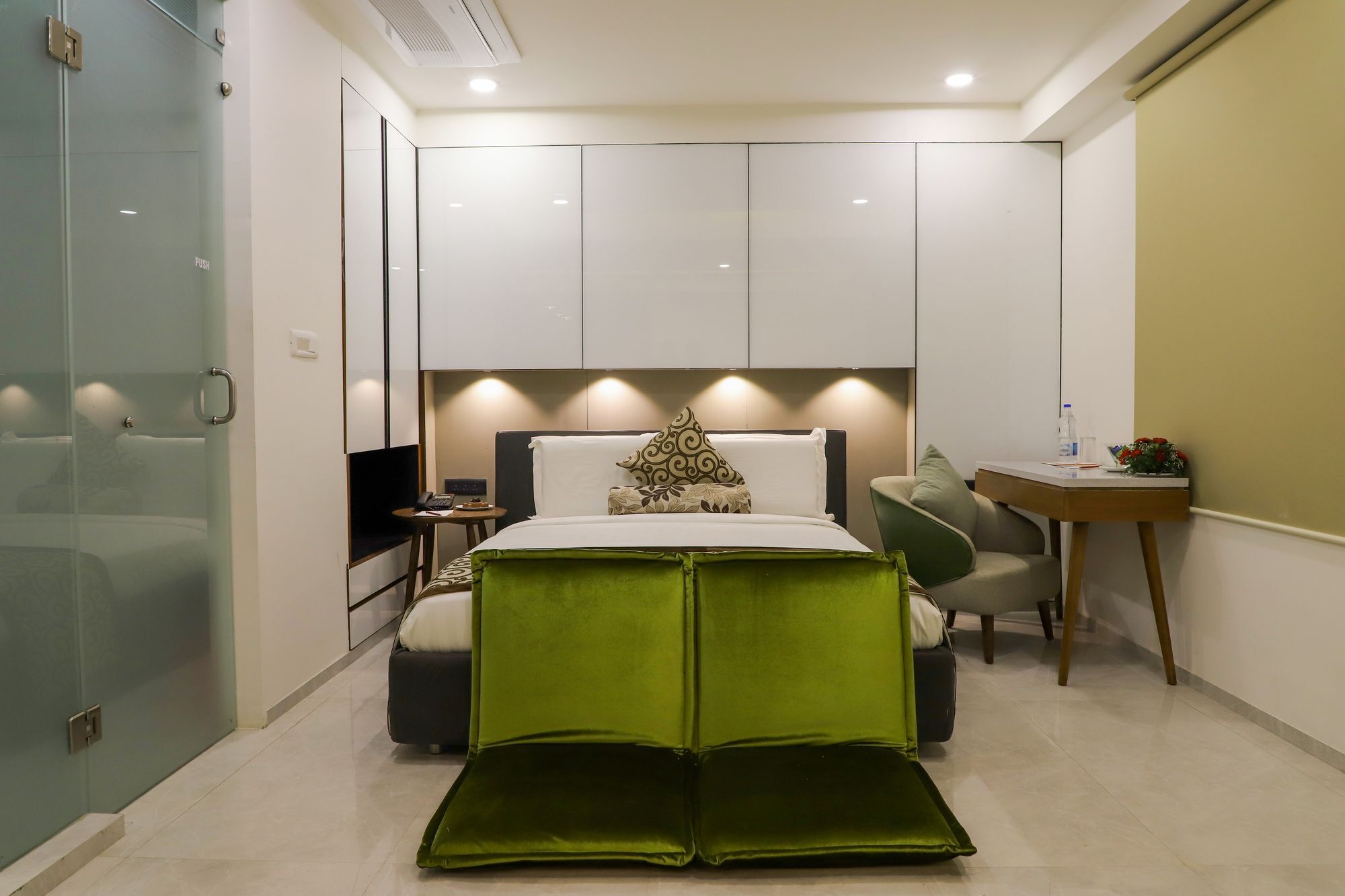 Hotel Tribecca Residency