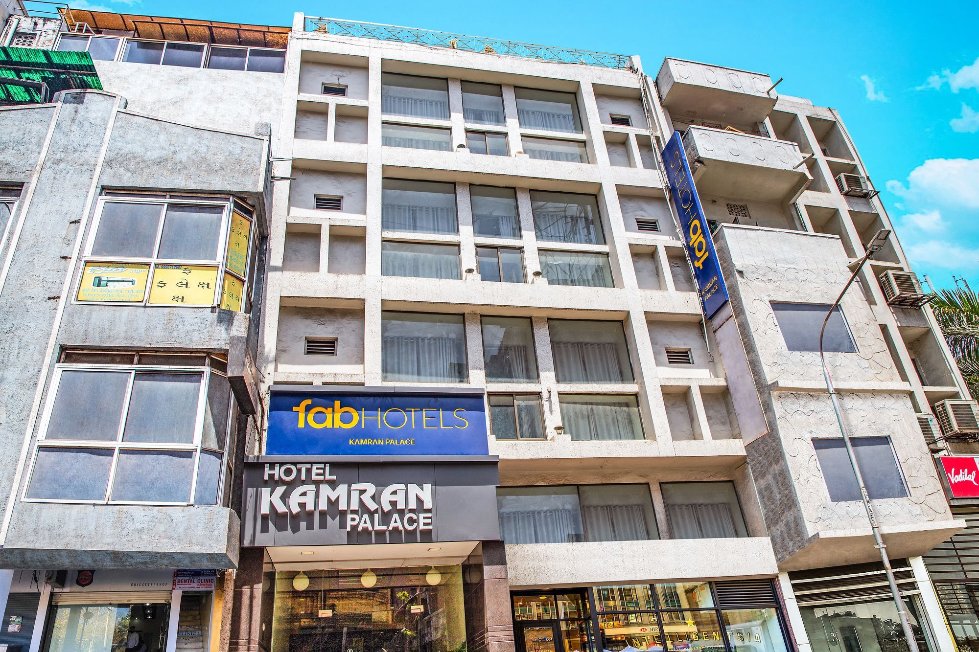 Kamran Palace 3*