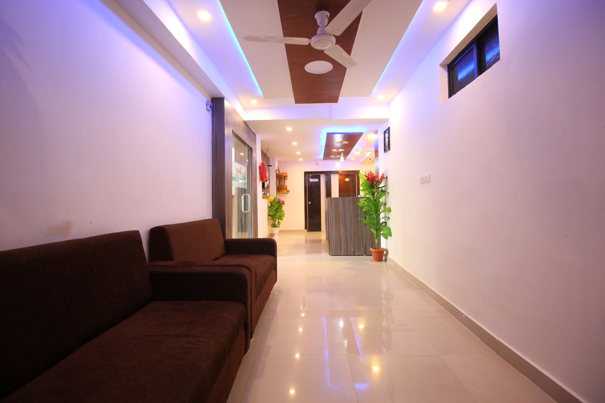 Hotel O Land