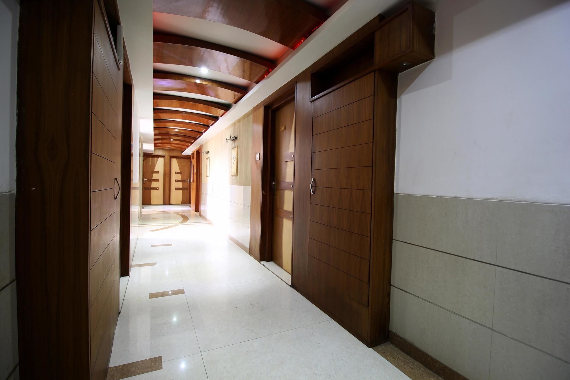 Hotel Capital O 978 Marshall The Ahmedabad