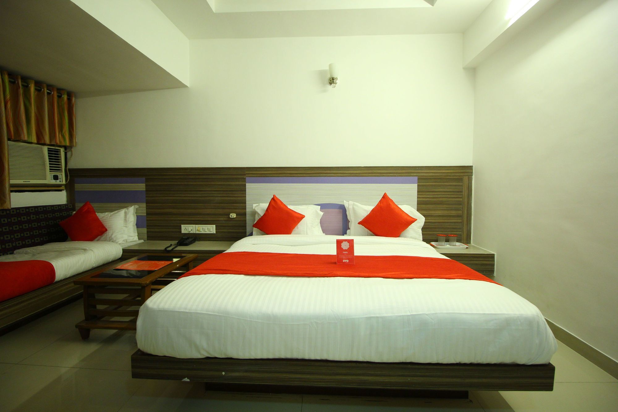 Hotel Oyo 8758 Swagatam 3*